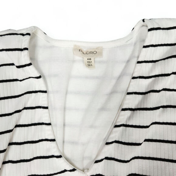 EUC Anthropologie Pilcro Thong Bodysuit Sz XXS Soft Stretch Ribbed Fabric V-Neck - Picture 3 of 7